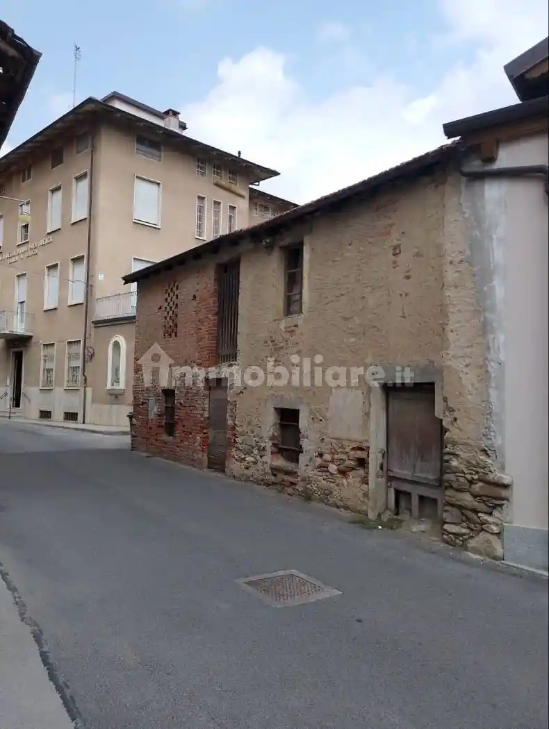 Casa indipendente in vendita a Dronero