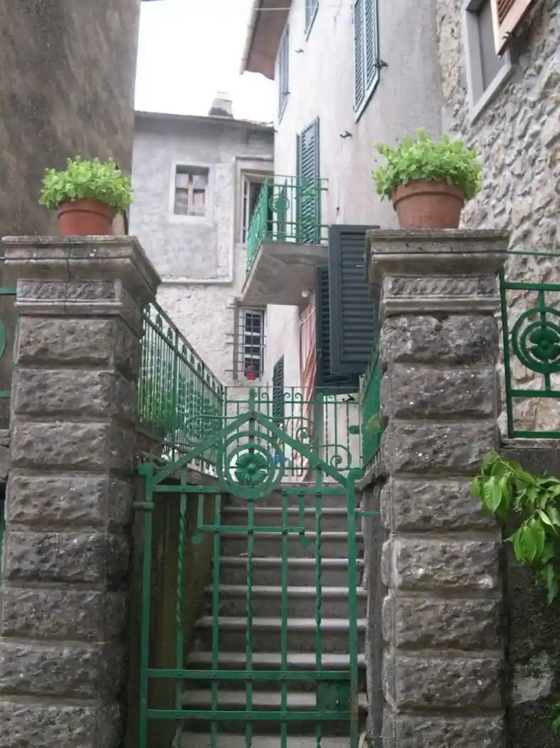 Palazzo - Edificio in vendita a Bagni di Lucca