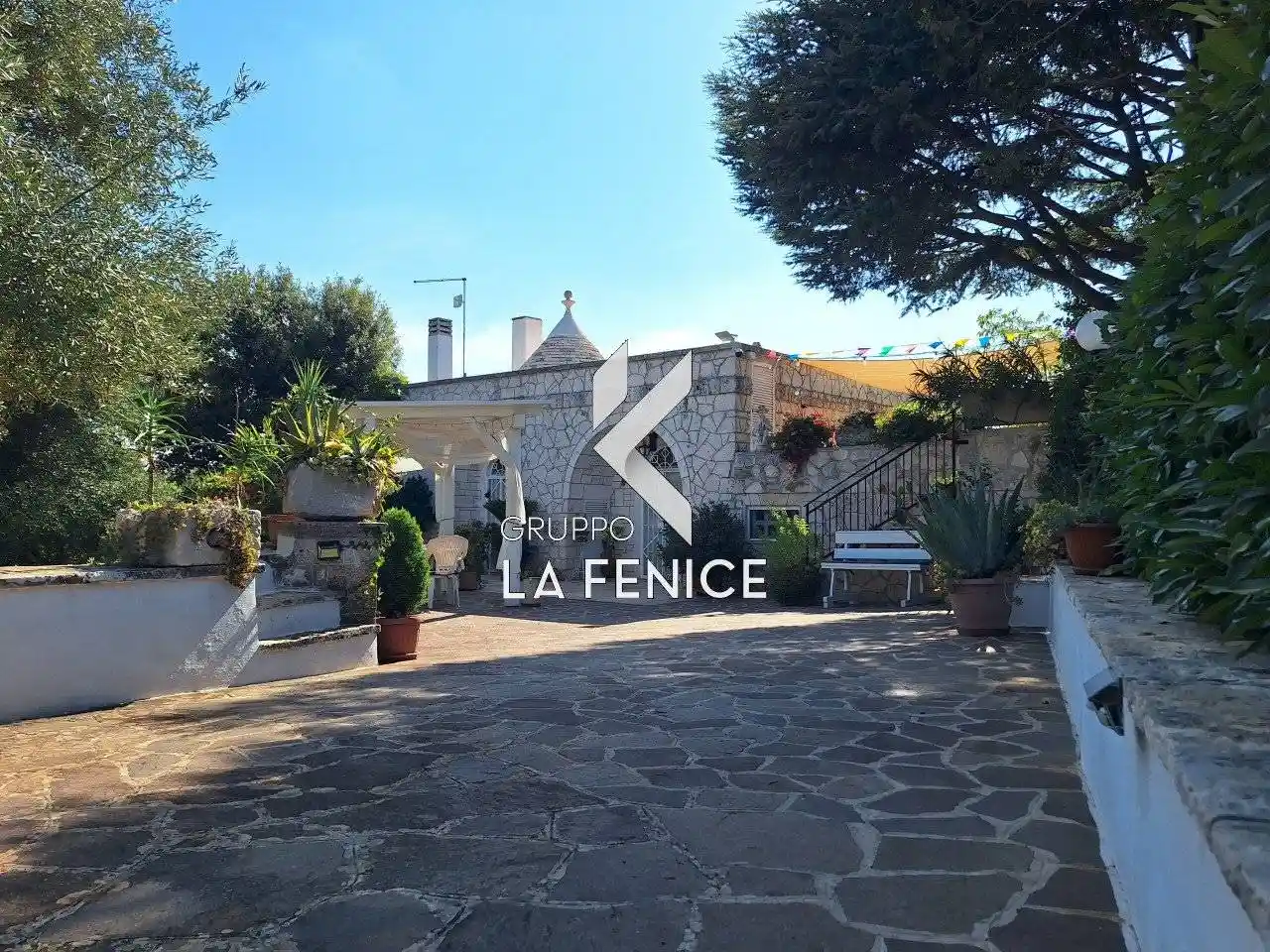 Rustico - Casale in vendita a Locorotondo