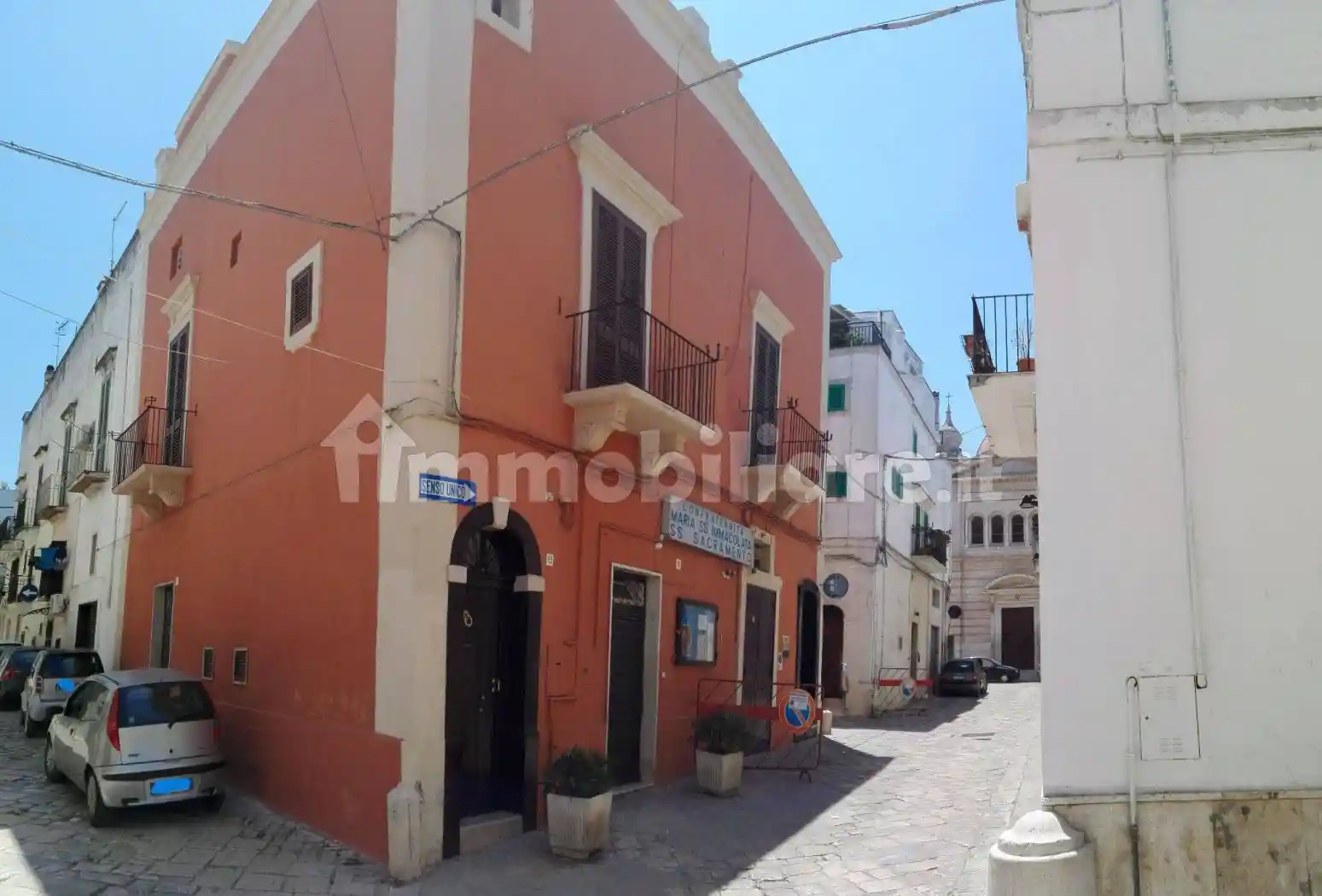 Palazzo - Edificio in vendita a Fasano