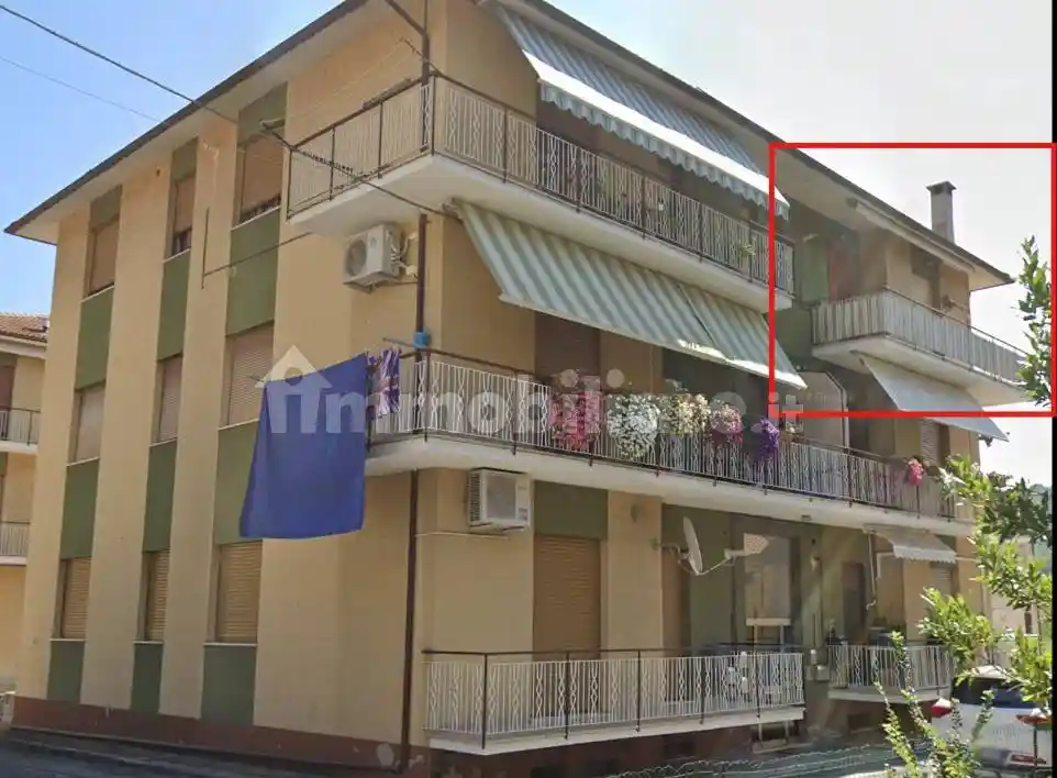 Appartamento in vendita a Rosora