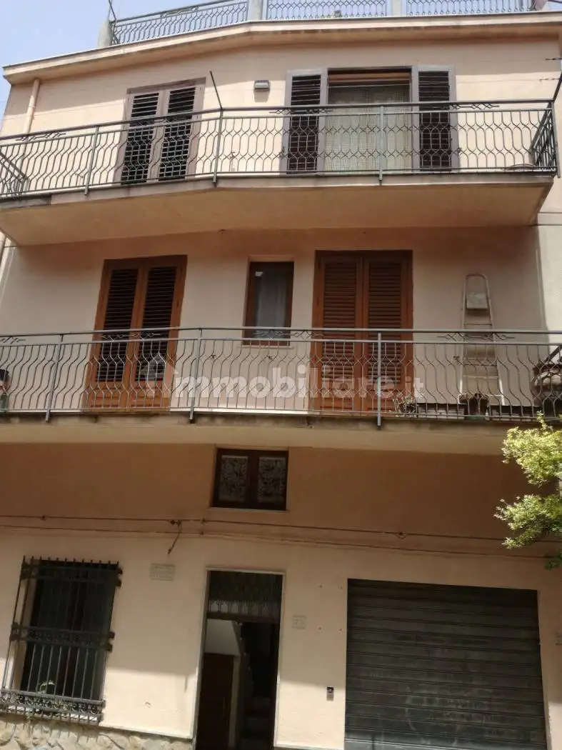 Casa indipendente in vendita a San Mauro Castelverde