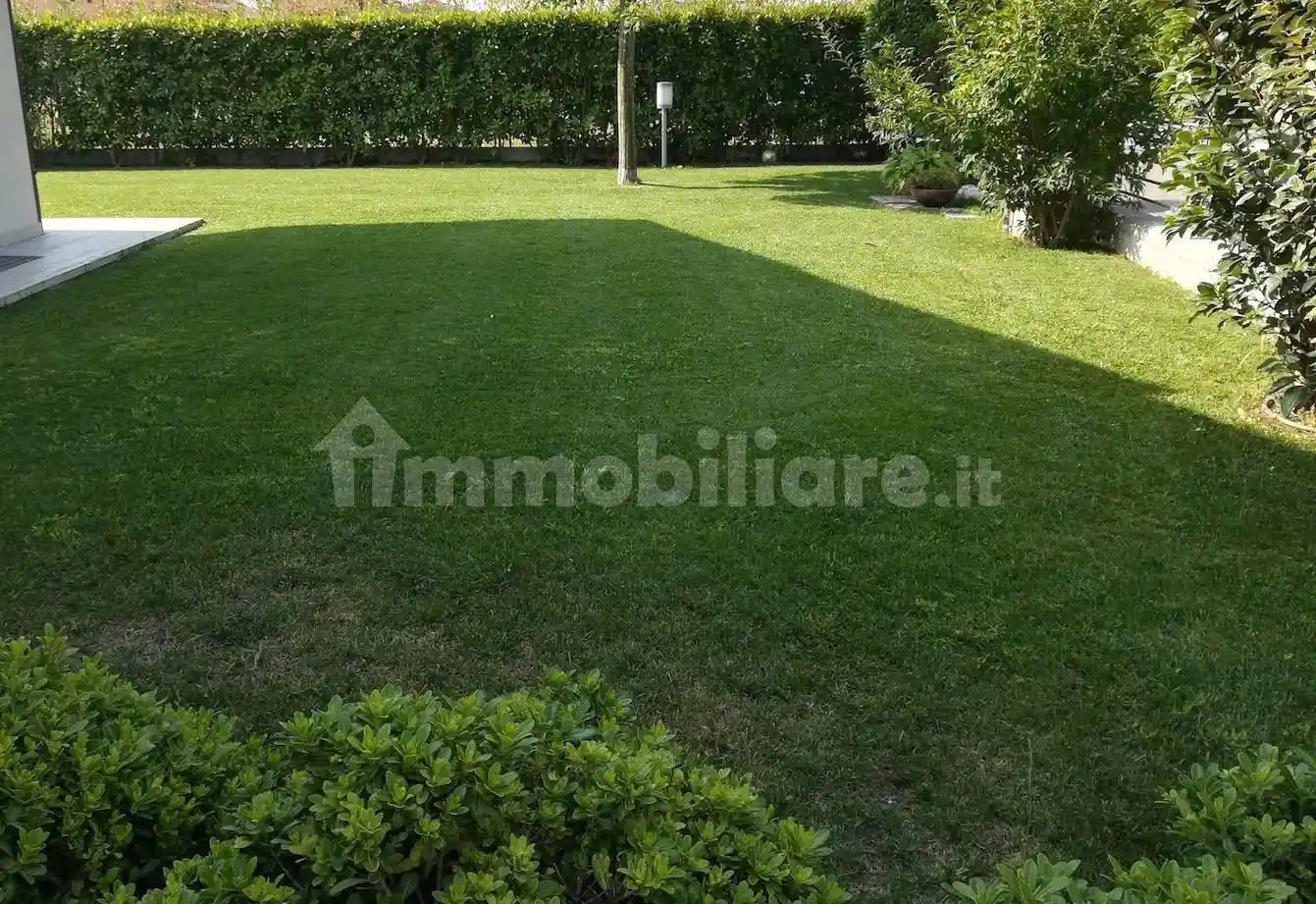 Villa in vendita a Gossolengo