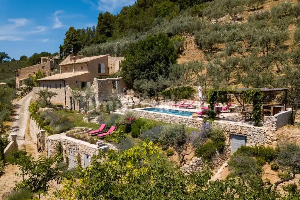 Rustico - Casale in vendita a Campello sul Clitunno