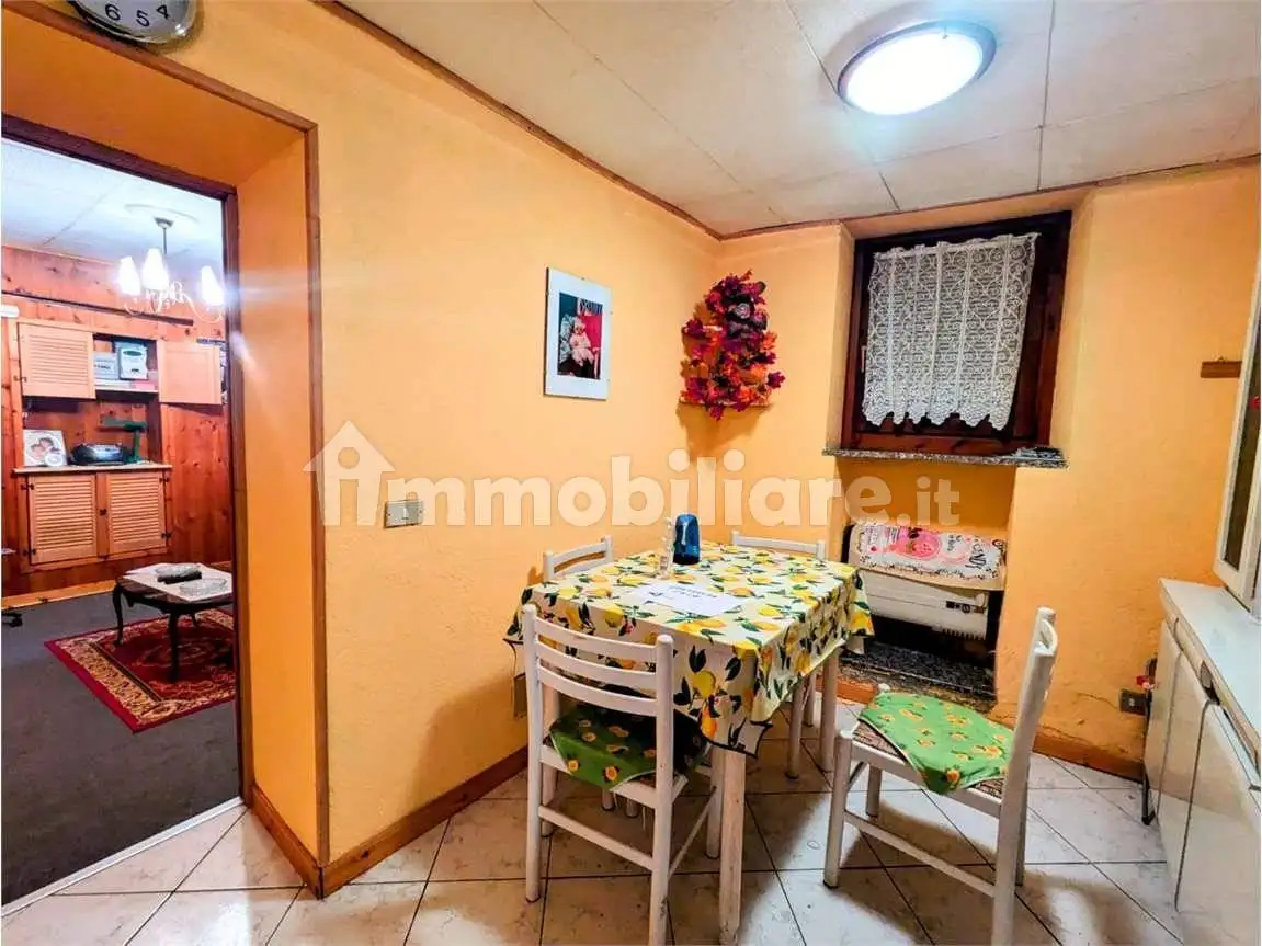 Villa bifamiliare via chanoux, 37, Centro, Chambave - foto 4