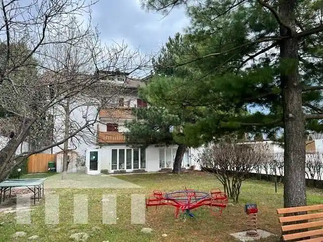 Palazzo - Edificio in vendita a Naturno