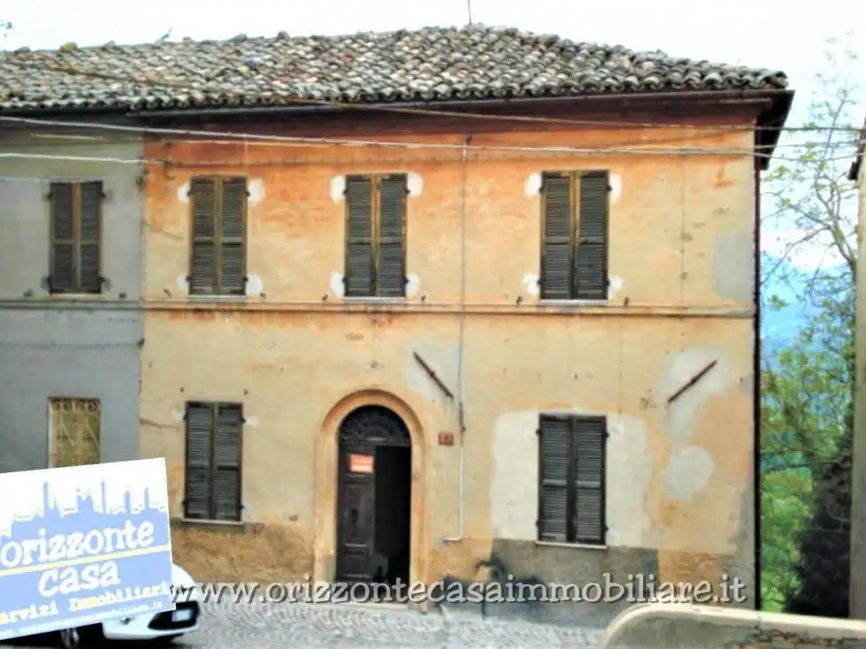 Casa indipendente in vendita a Force