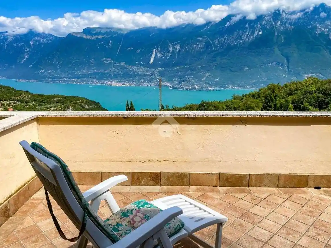 Appartamento in vendita a Tignale