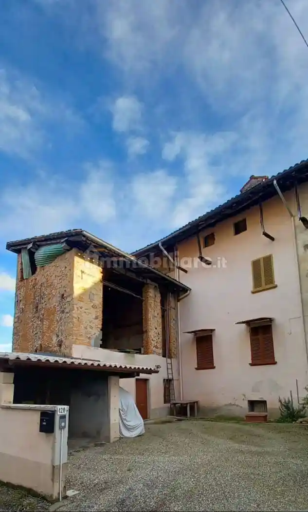 Villetta a schiera in vendita a Brusnengo