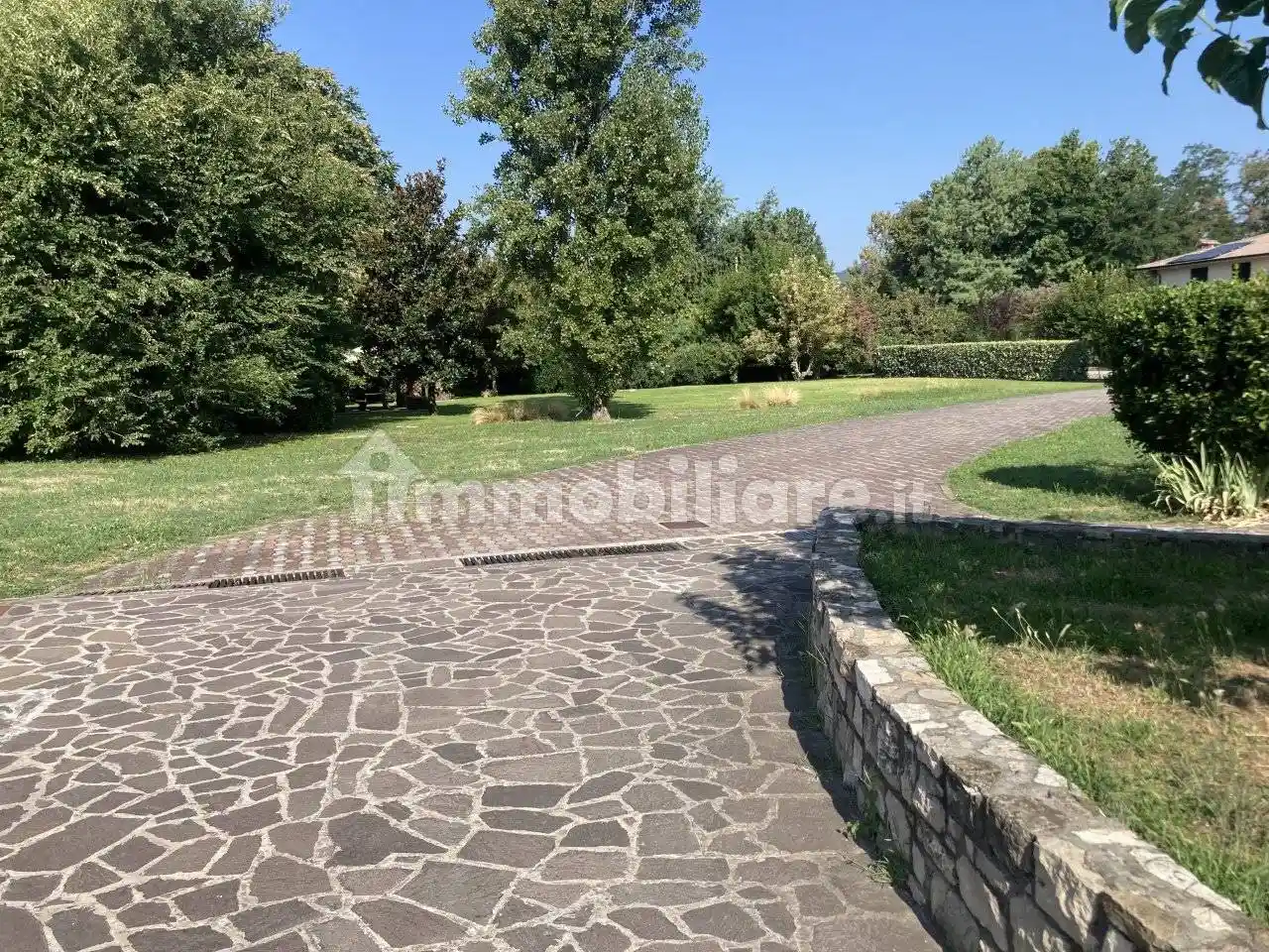 Appartamento in vendita a Brescia