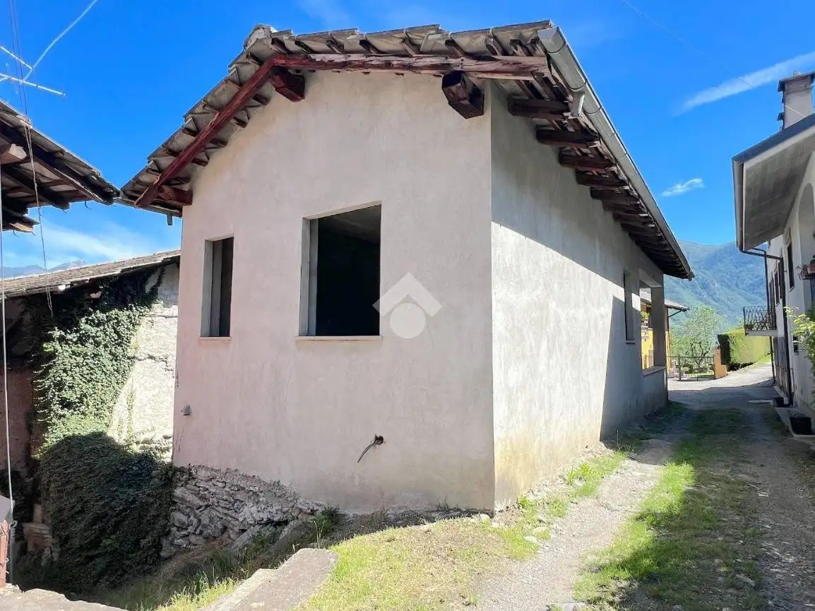 Casa indipendente in vendita a Pomaretto