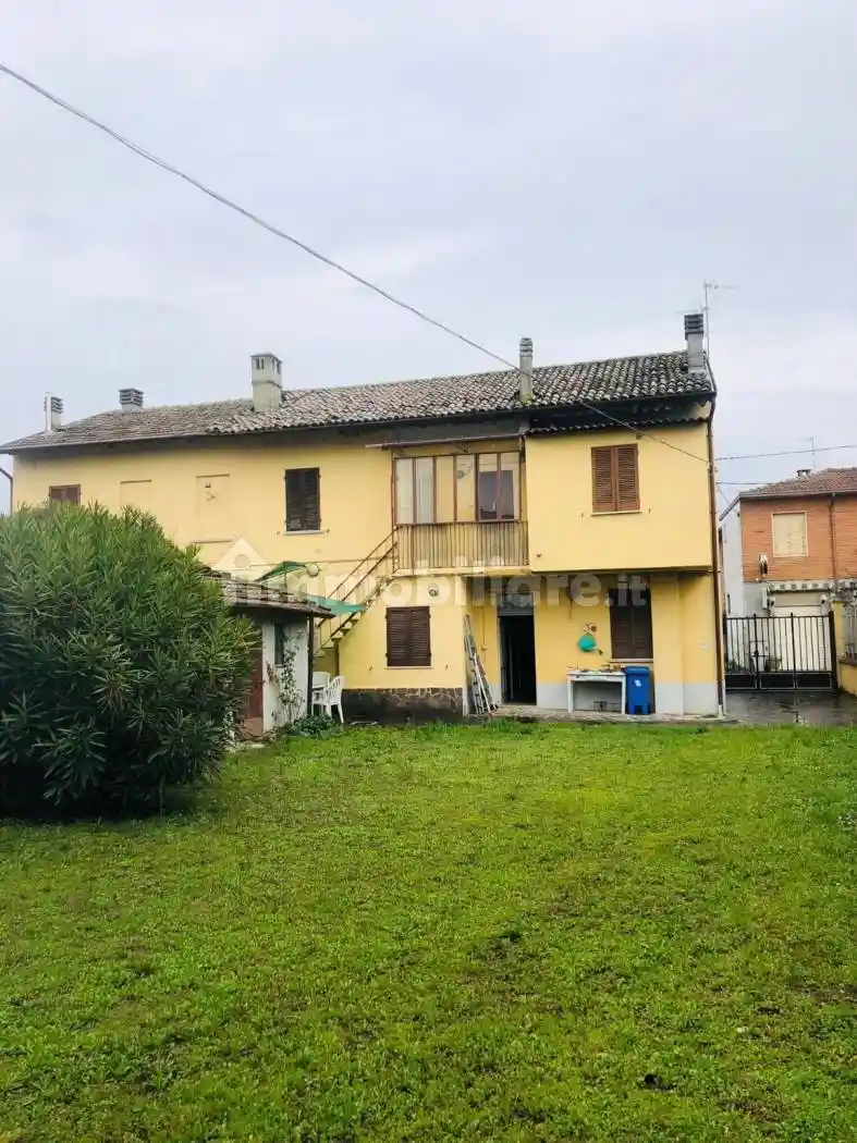 Cascina, buono stato, 240 m², Castelletto Po, Castelletto di Branduzzo - foto 3