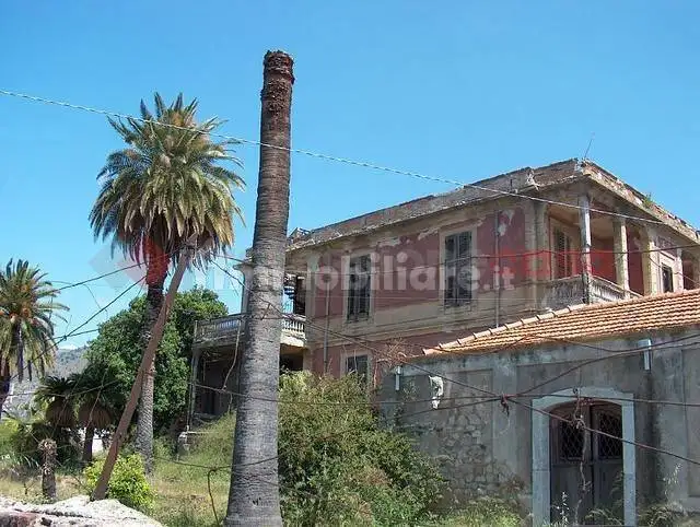 Villa in vendita a Reggio Calabria