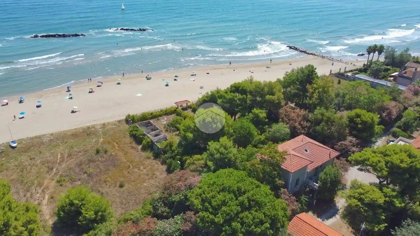 Villa unifamiliare Localita' Cologna Spiaggia, Cologna Spiaggia, Roseto degli Abruzzi - foto 4