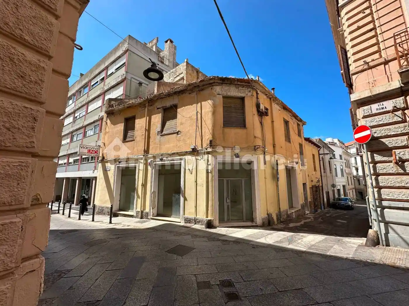 Palazzo - Edificio in vendita a Nuoro