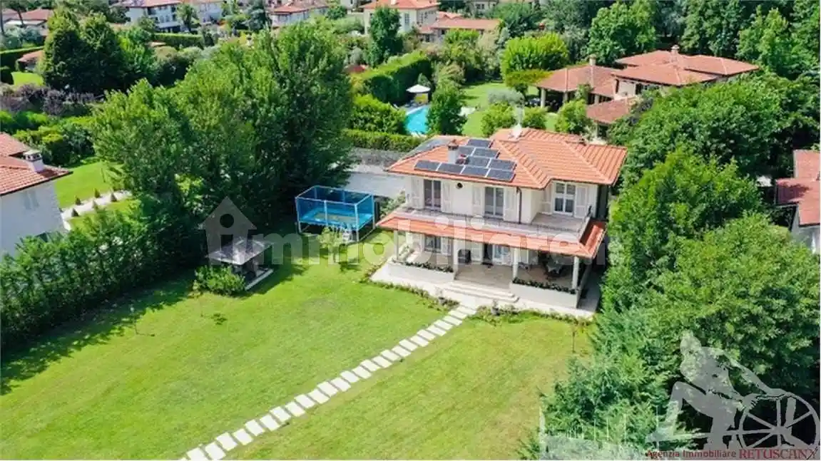 Villa in vendita a Forte dei Marmi