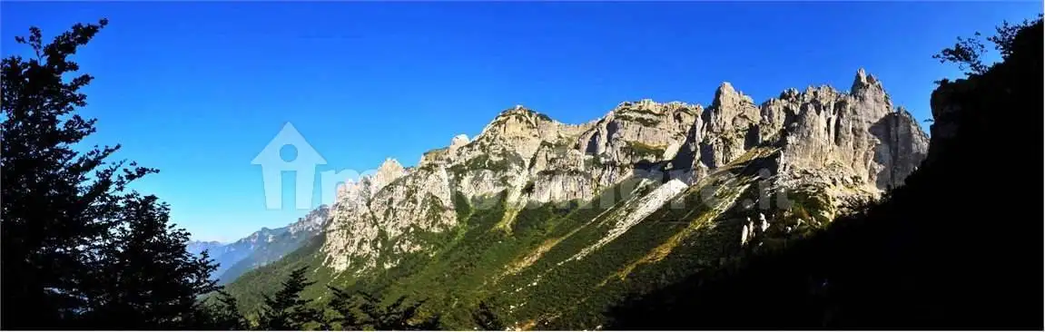 Appartamento in vendita a Vallarsa