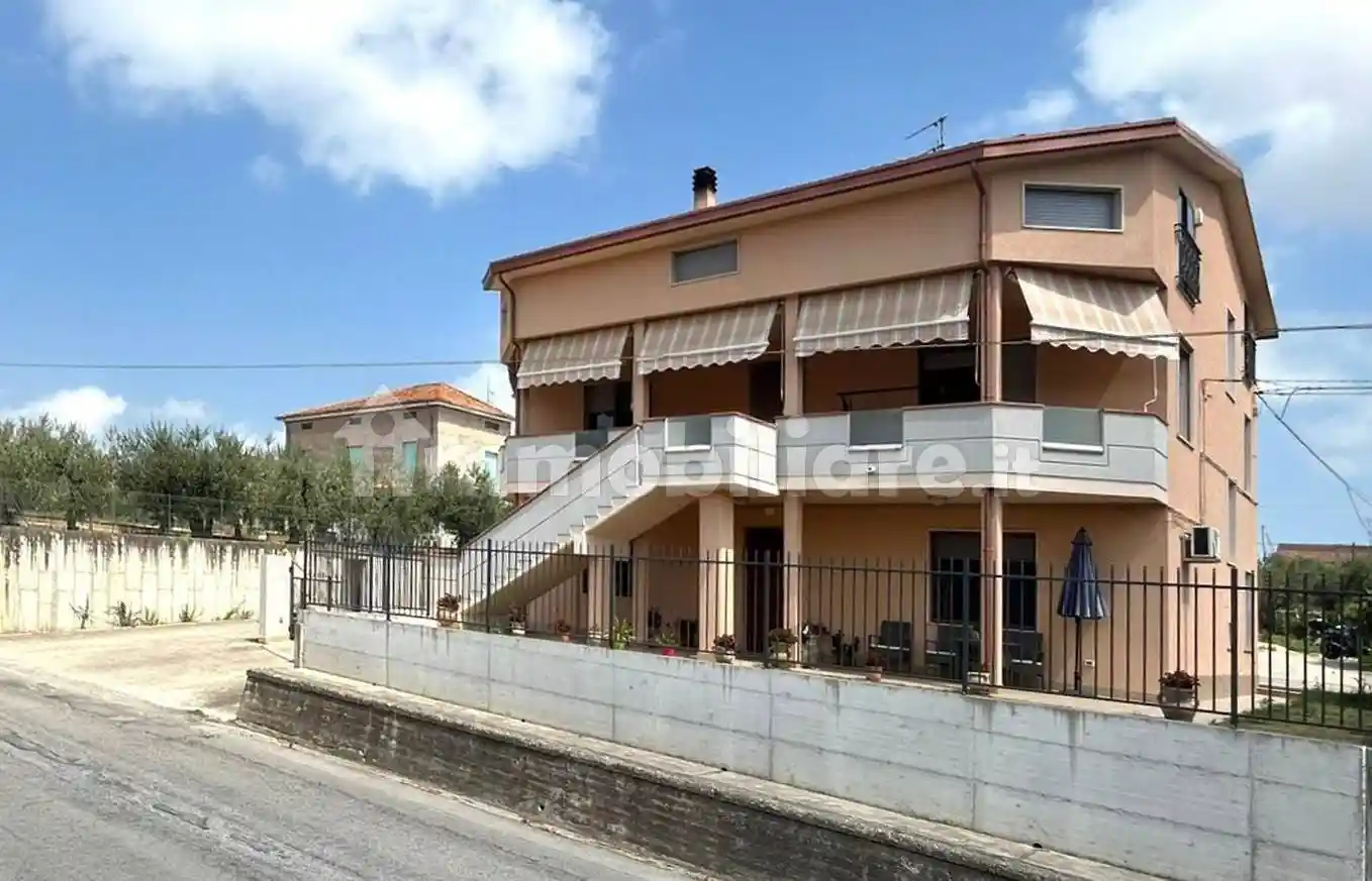 Villa unifamiliare Contrada Costa di Chieti 73, Costa Di Chieti, Lanciano - foto 2