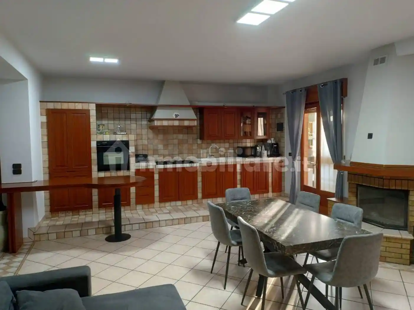 Appartamento in vendita a Bella