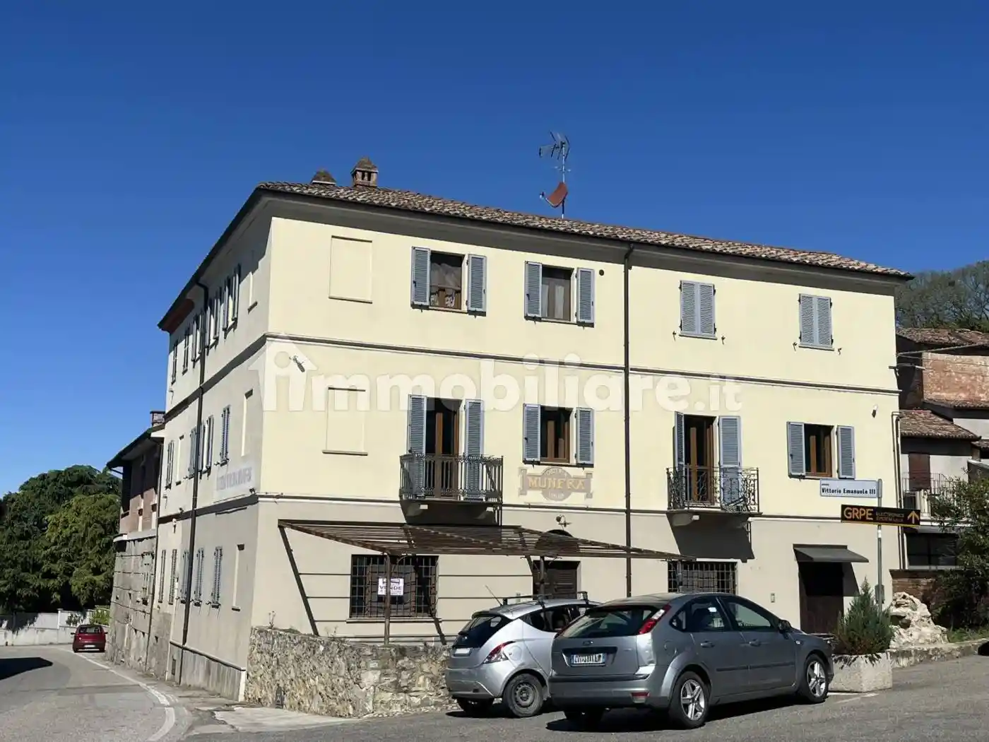 Palazzo - Edificio in vendita a Alfiano Natta