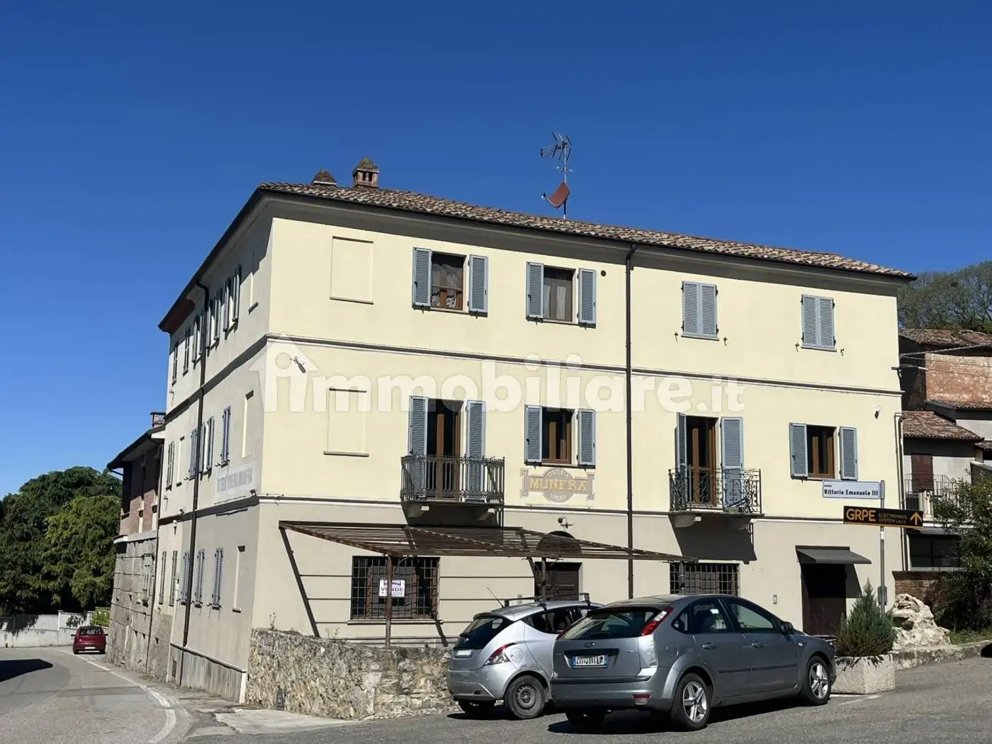 Palazzo - Edificio in vendita a Alfiano Natta