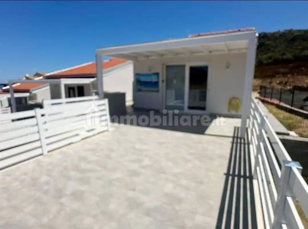 Villetta a schiera in vendita a Santa Teresa Gallura