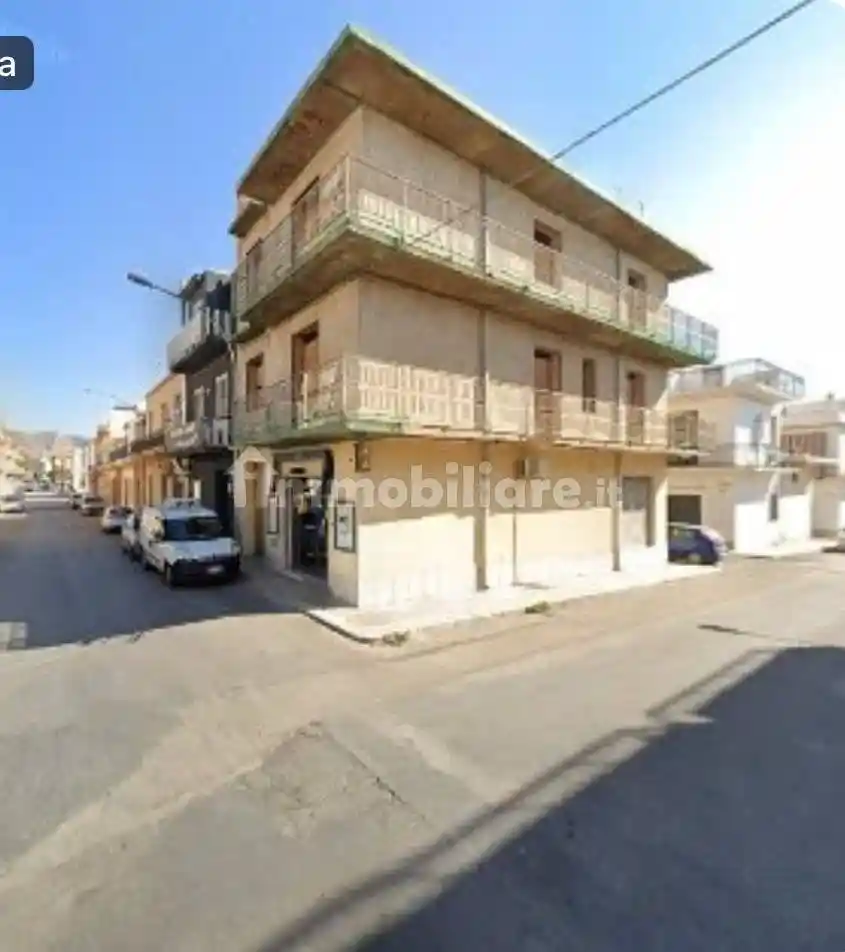 Palazzo - Edificio in vendita a Avola