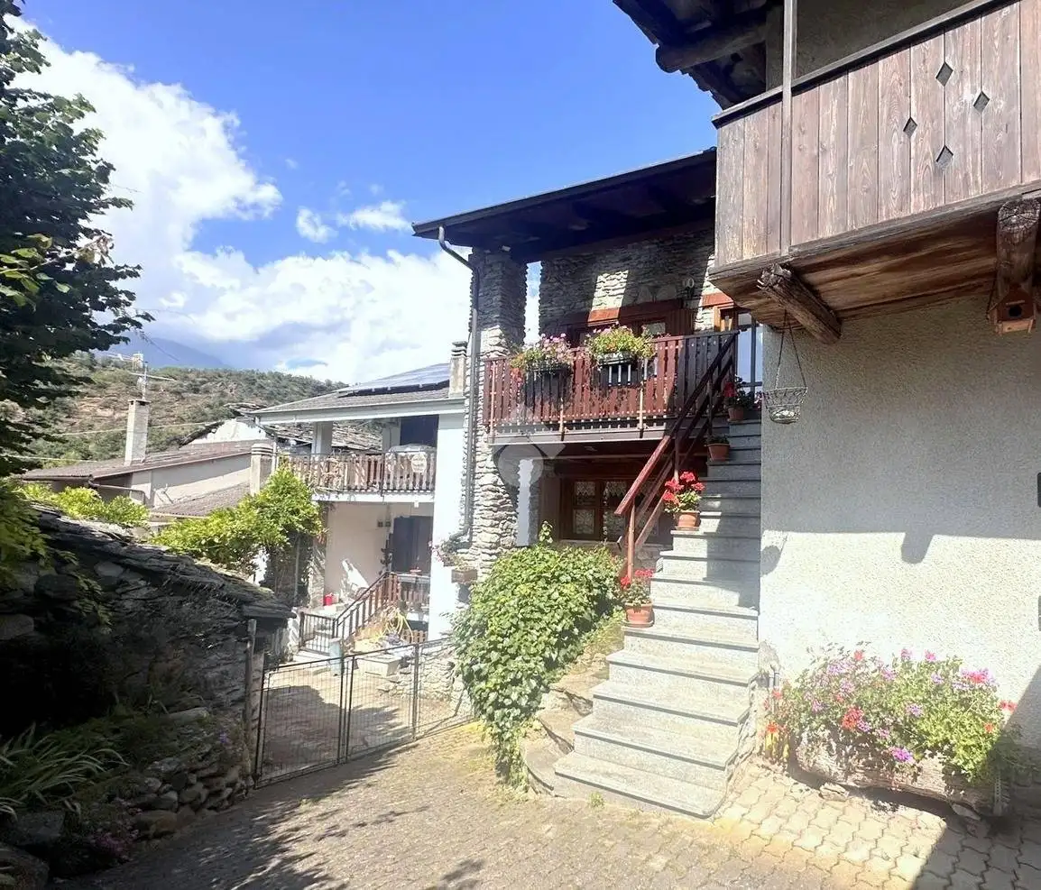 Casa indipendente in vendita a Mattie