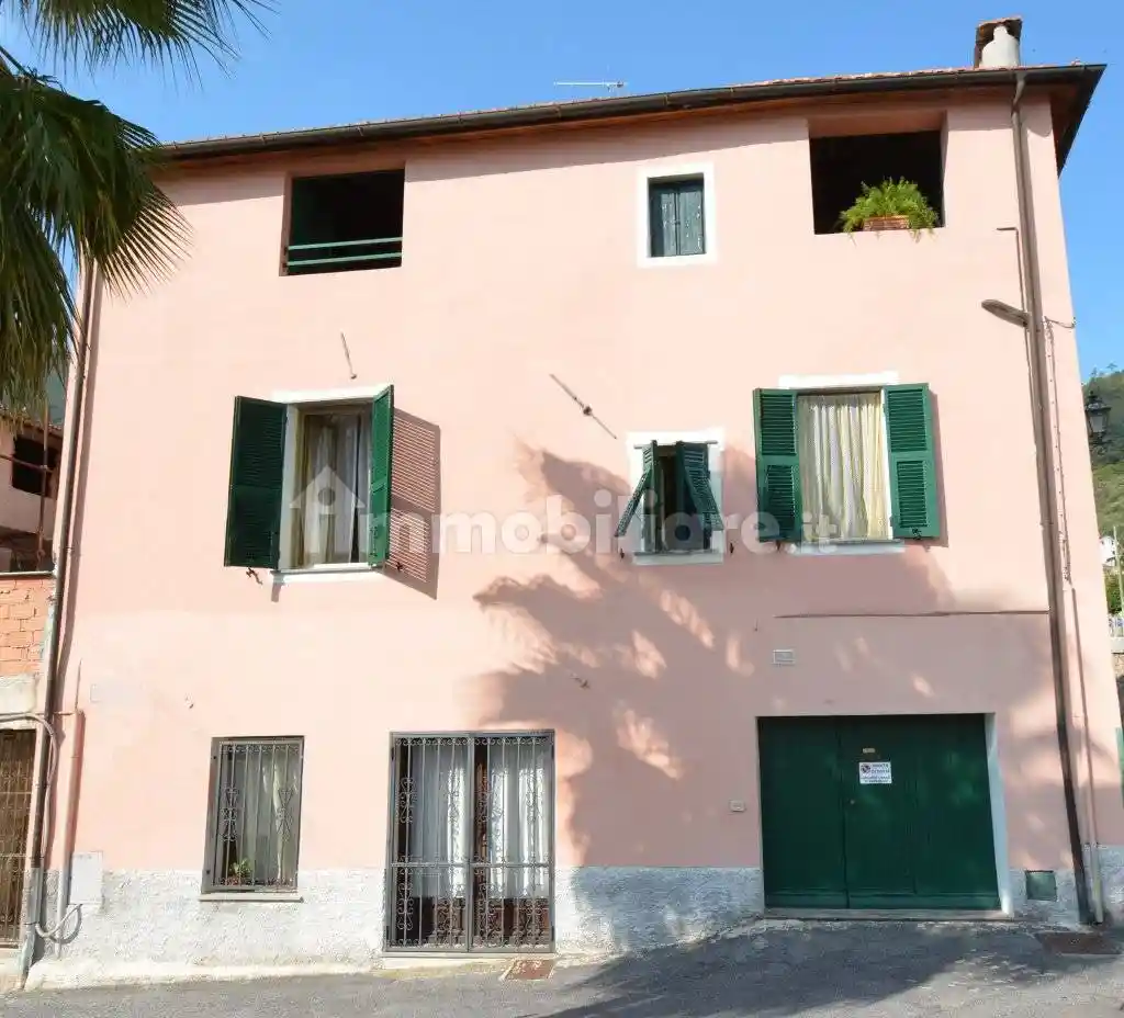 Casa indipendente in vendita a Toirano