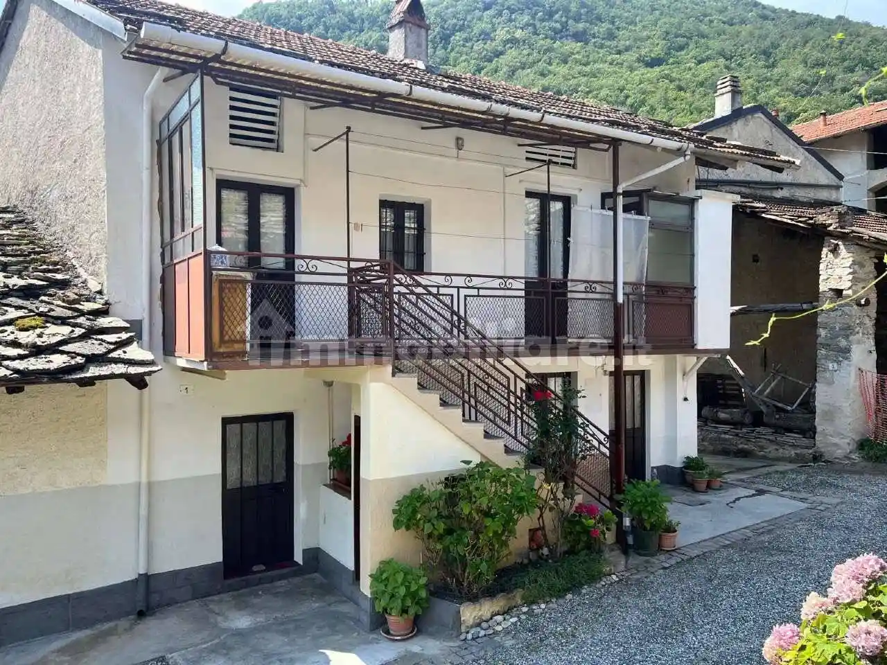 Appartamento in vendita a Villar Focchiardo