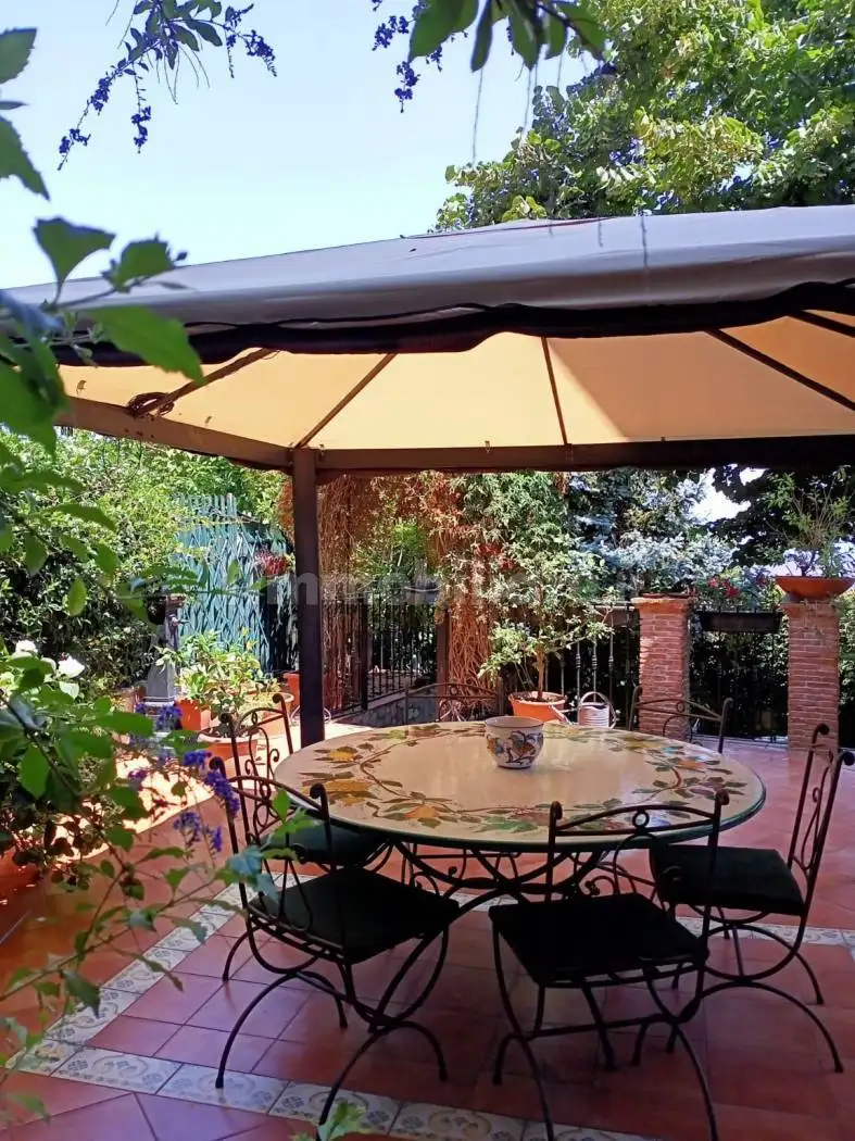 Villa in vendita a Napoli