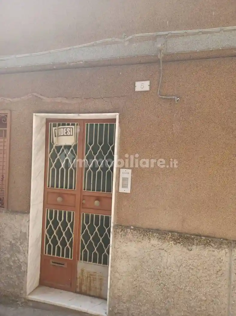 Casa indipendente in vendita a Regalbuto