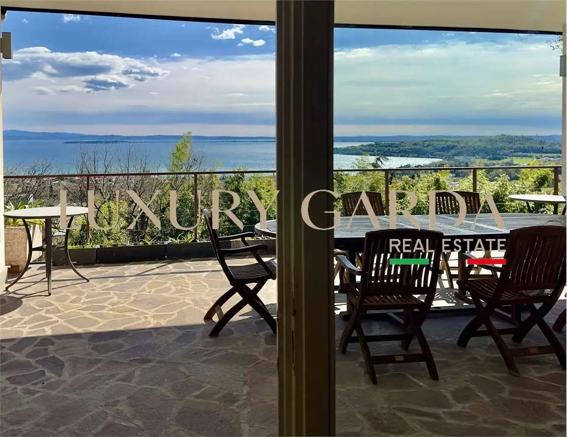 Villa in affitto a Padenghe sul Garda
