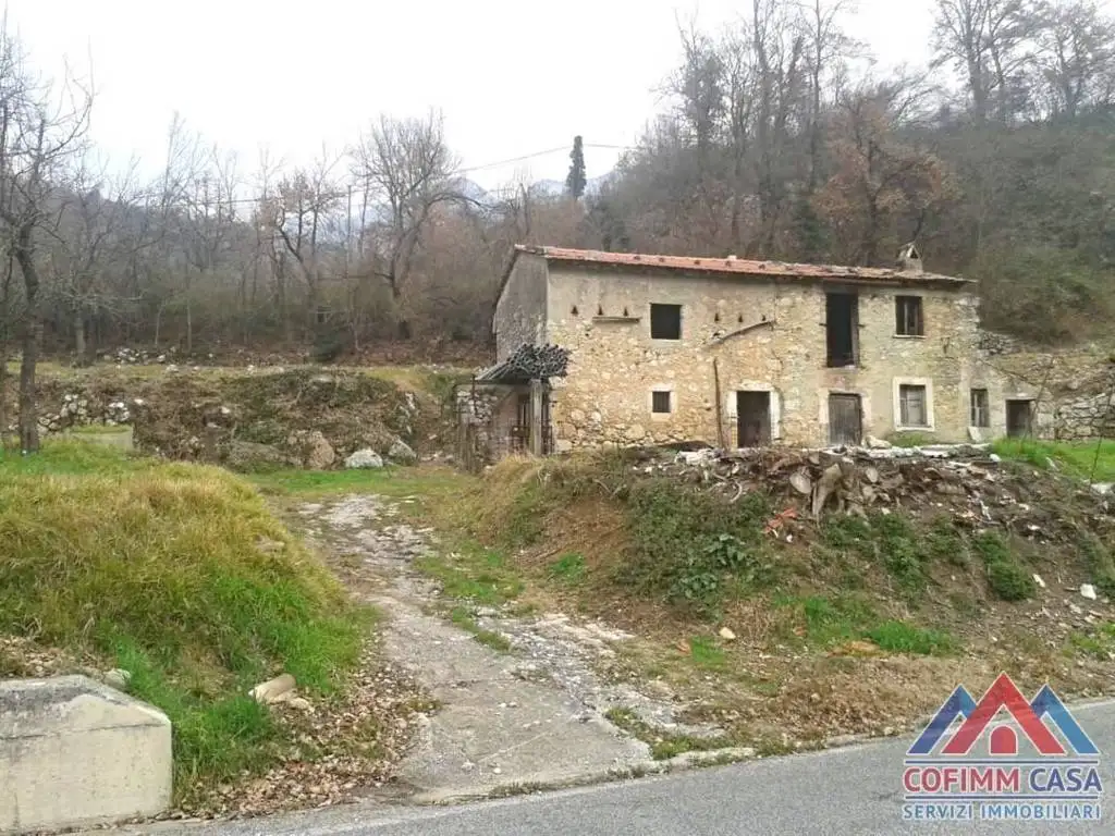 Rustico - Casale in vendita a Balsorano