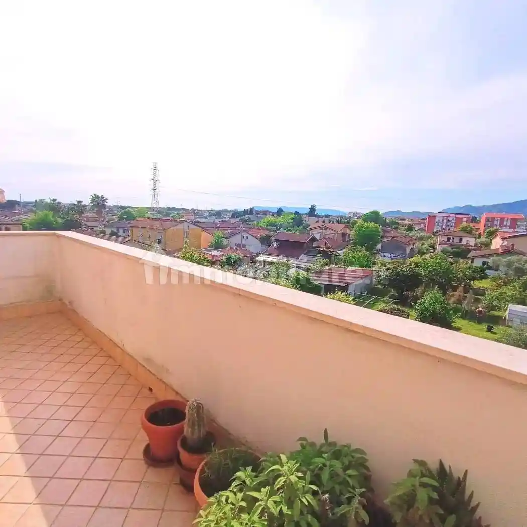 Appartamento in vendita a Massa