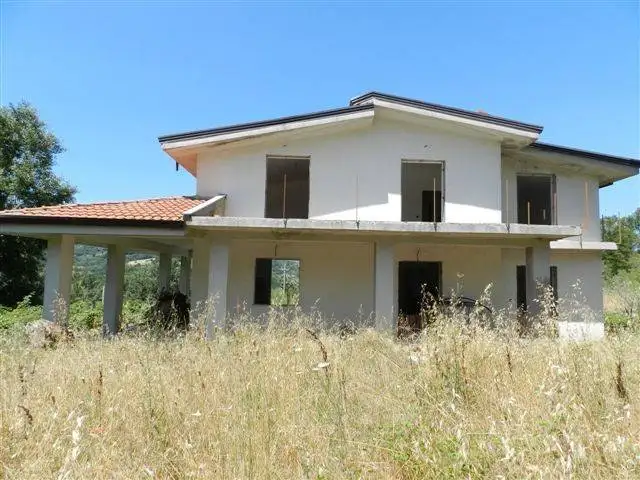 Rustico - Casale in vendita a Ceppaloni