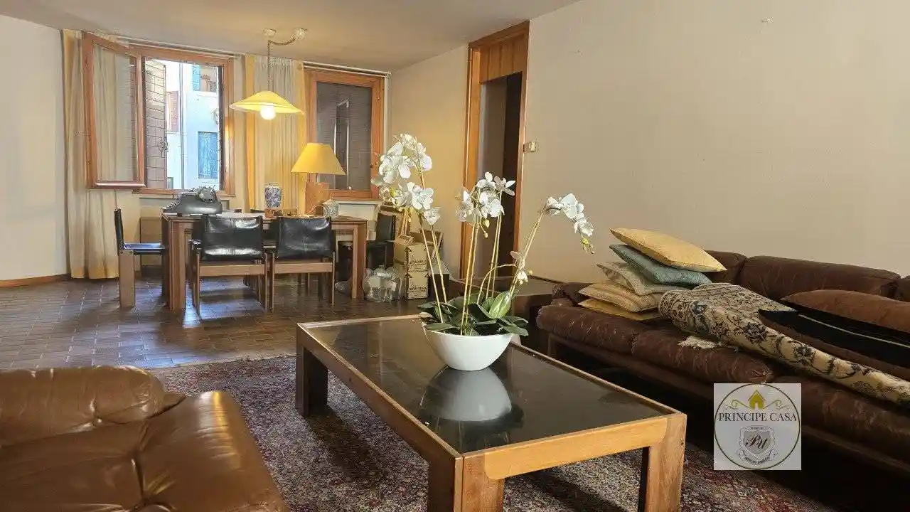 Palazzo - Edificio in vendita a Este