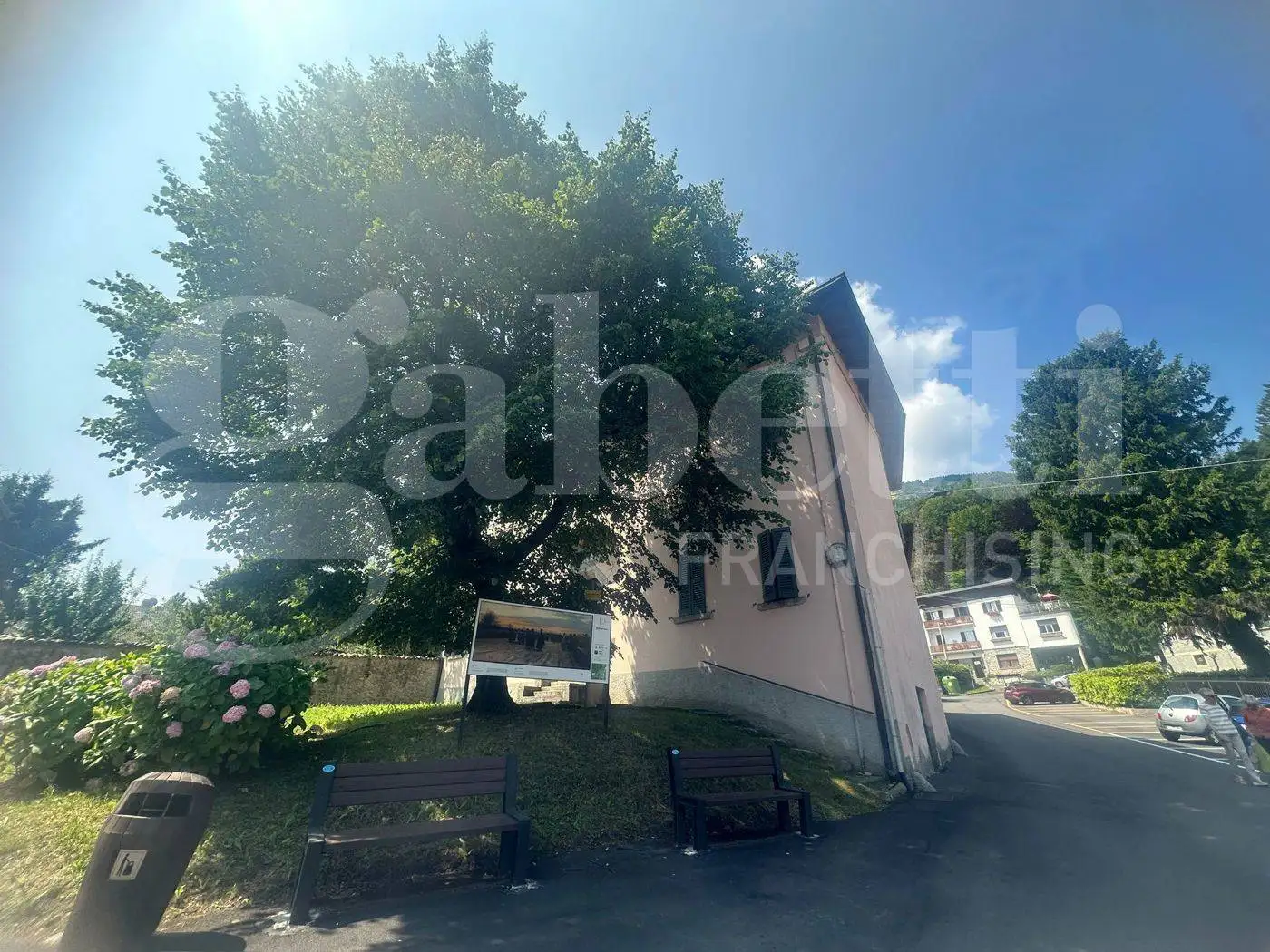 Palazzo - Edificio in vendita a Magreglio