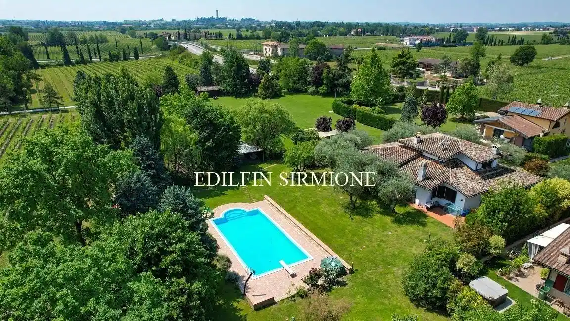 Villa in vendita a Sirmione