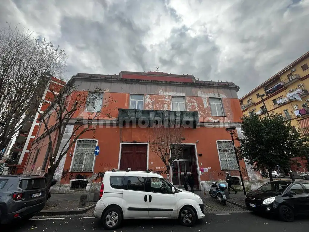 Appartamento in affitto a Napoli