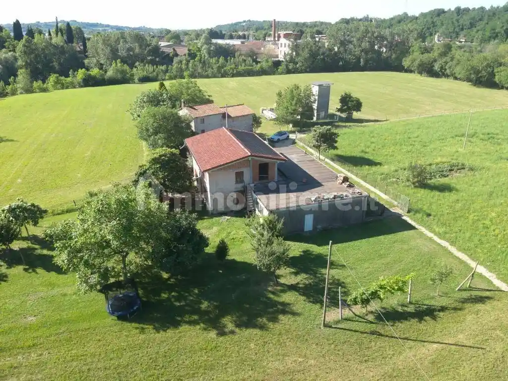 Villa in vendita a Lugo di Vicenza
