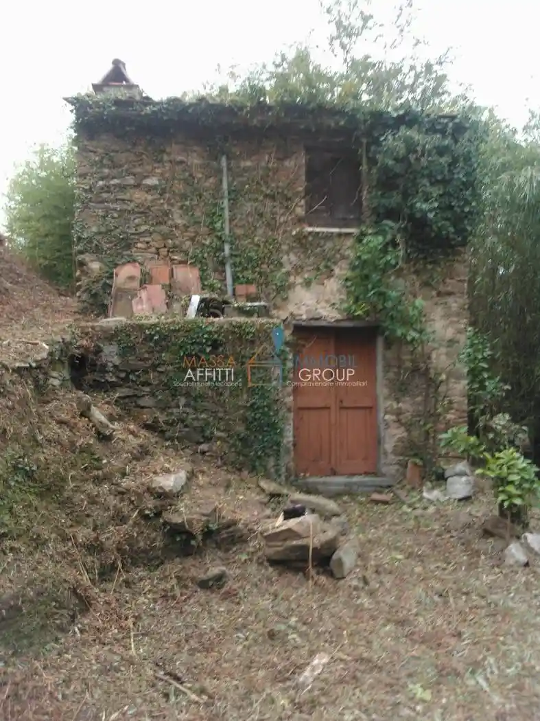 Rustico - Casale in vendita a Pietrasanta