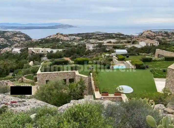 Villa in vendita a Arzachena