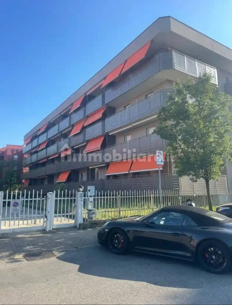 Appartamento in affitto a Arese