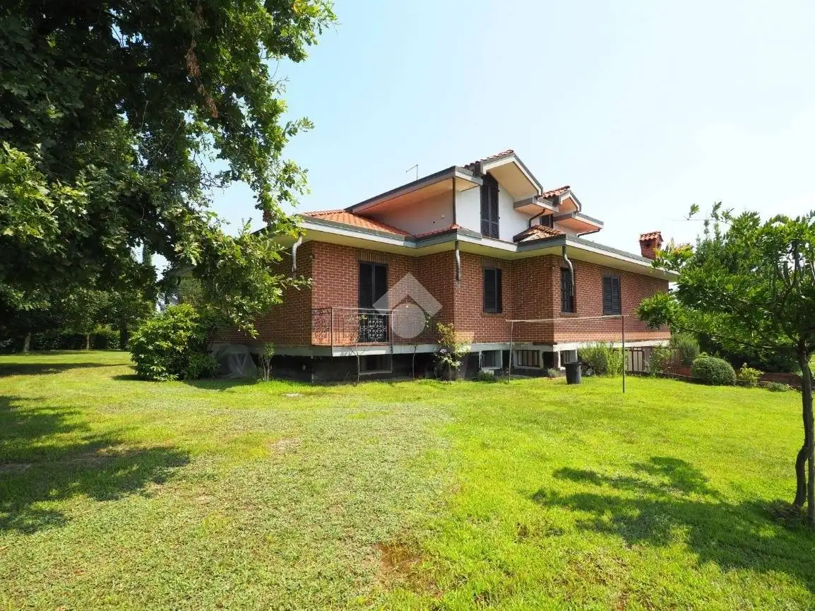 Villa in vendita a Castelletto Cervo