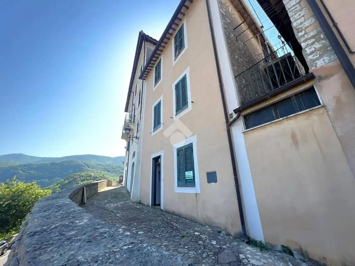 Appartamento in vendita a Cottanello