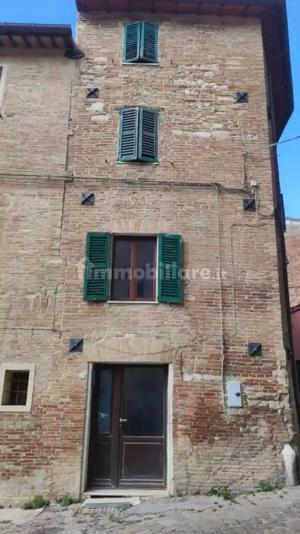 Casa indipendente in vendita a Fabriano