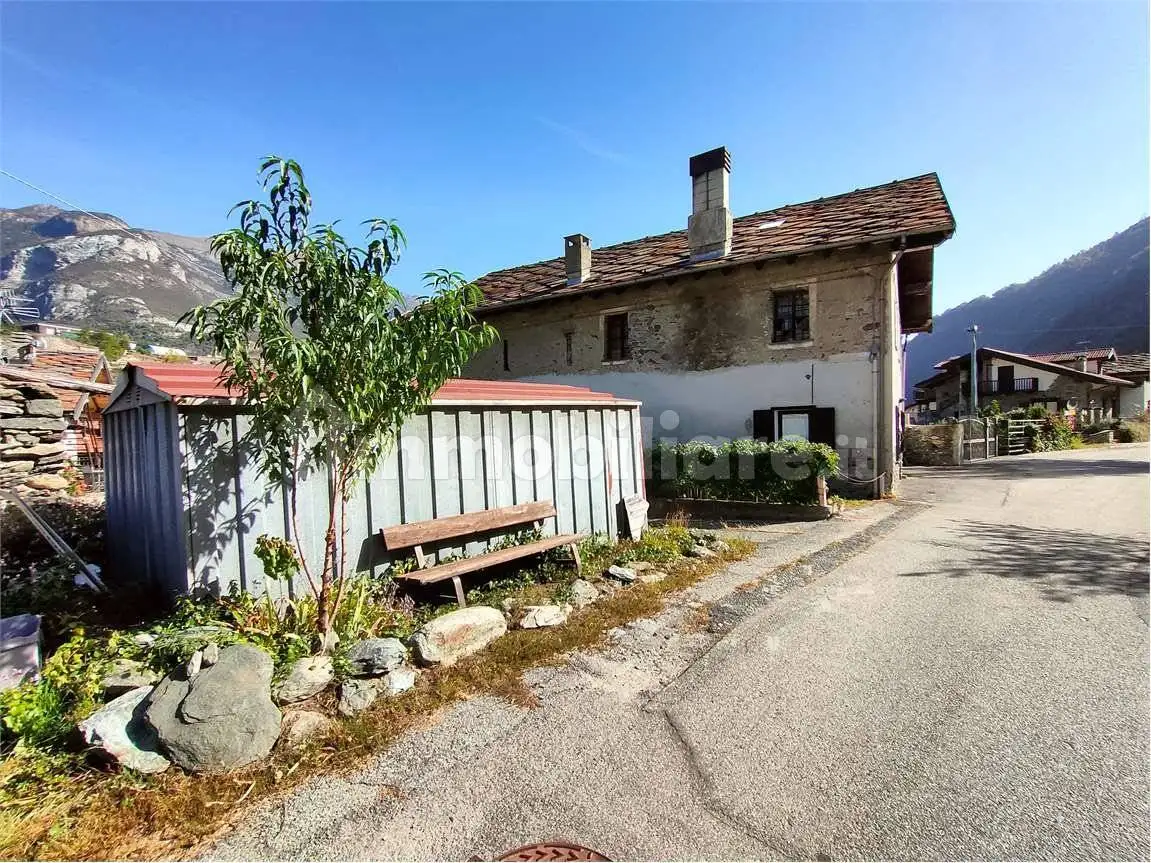 Casa indipendente in vendita a Pontey