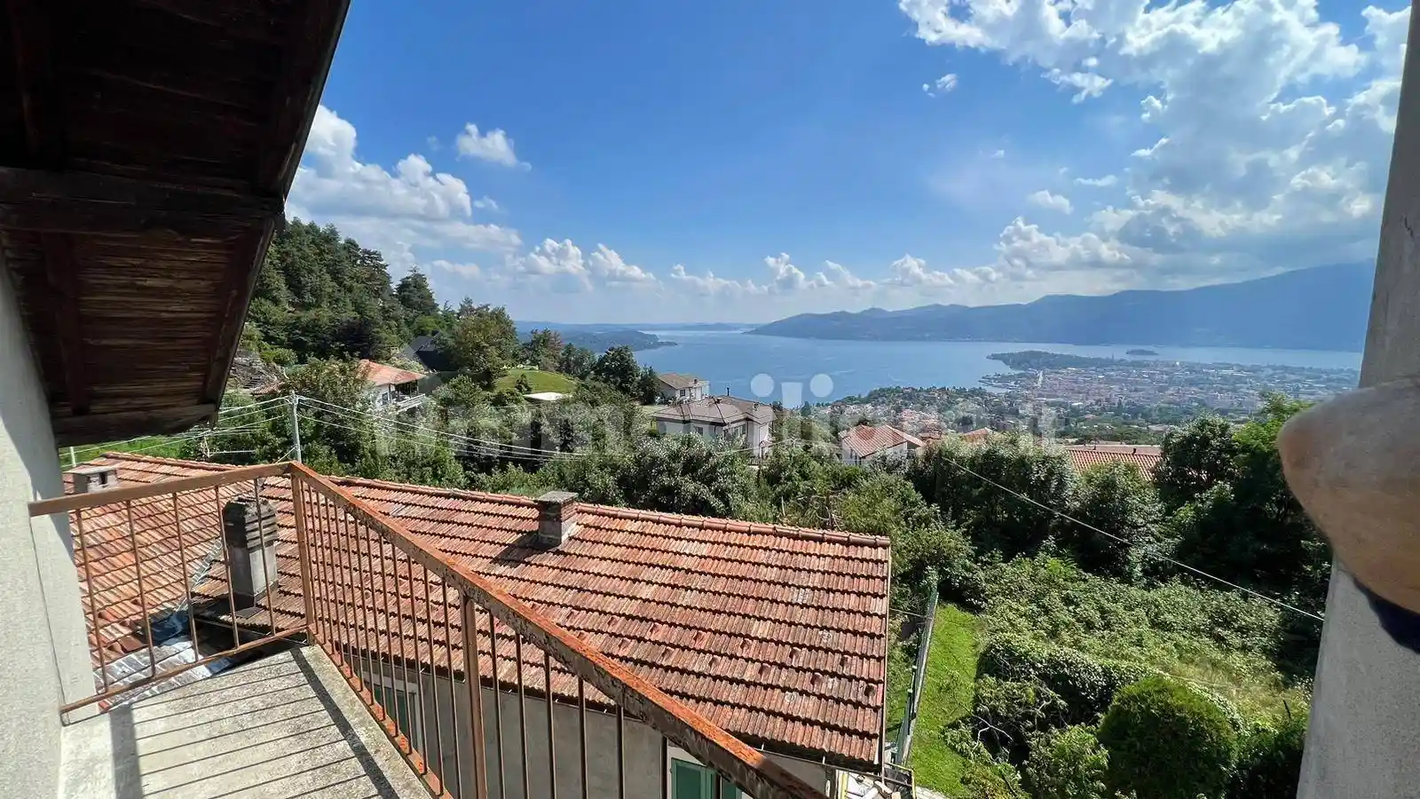 Casa indipendente in vendita a Ghiffa