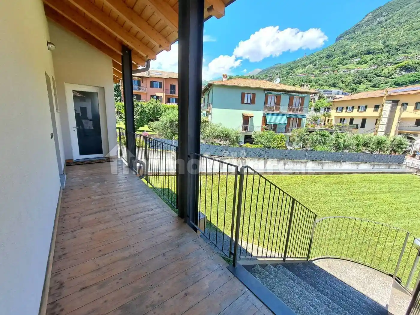 Appartamento in vendita a Gravedona ed Uniti